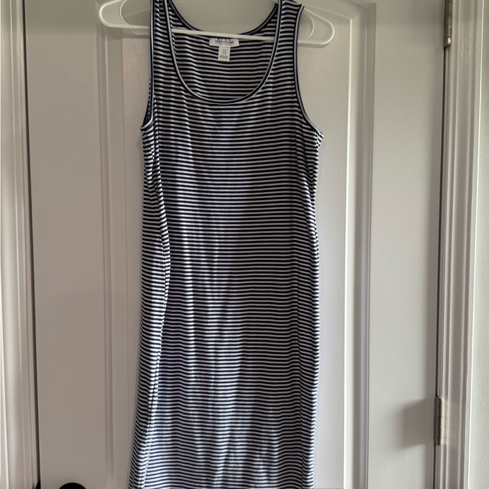Motherhood Blue and White Striped Midi Dress
Size:Lg